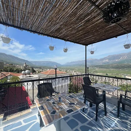 Himalayas 게스트하우스 Gjirokastër