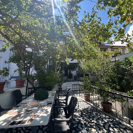 Pensjonat Himalayas 4*
