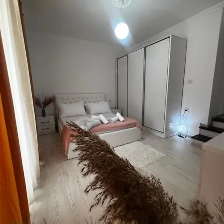 Himalayas Pensjonat Gjirokastra