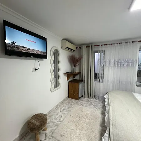 Himalayas Pensjonat Gjirokastra