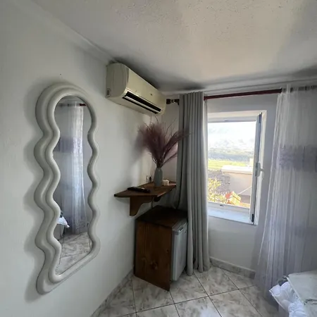 Himalayas Gjirokastra